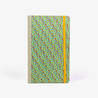 Tagesplaner-A5small-cover-Lokta-papier-Motiv-Beeren-Tigergelb-von-vorn