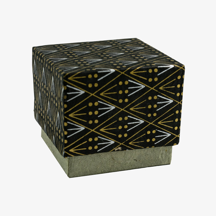 Tudi-Billo-Box-Linien-und-Diamant-Unterteil-unifarben-73ebenholz-gold-silber-ansicht-seitlich-mittel