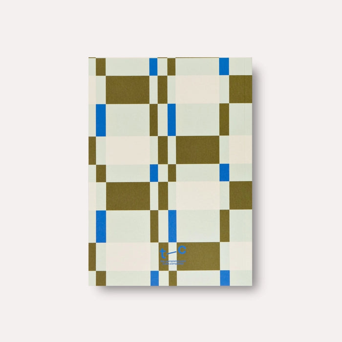 Undatierter-Wochenplaner-Celine-Softcover-A5-144Seiten-Cover-Rueckansicht-Produktansicht-1
