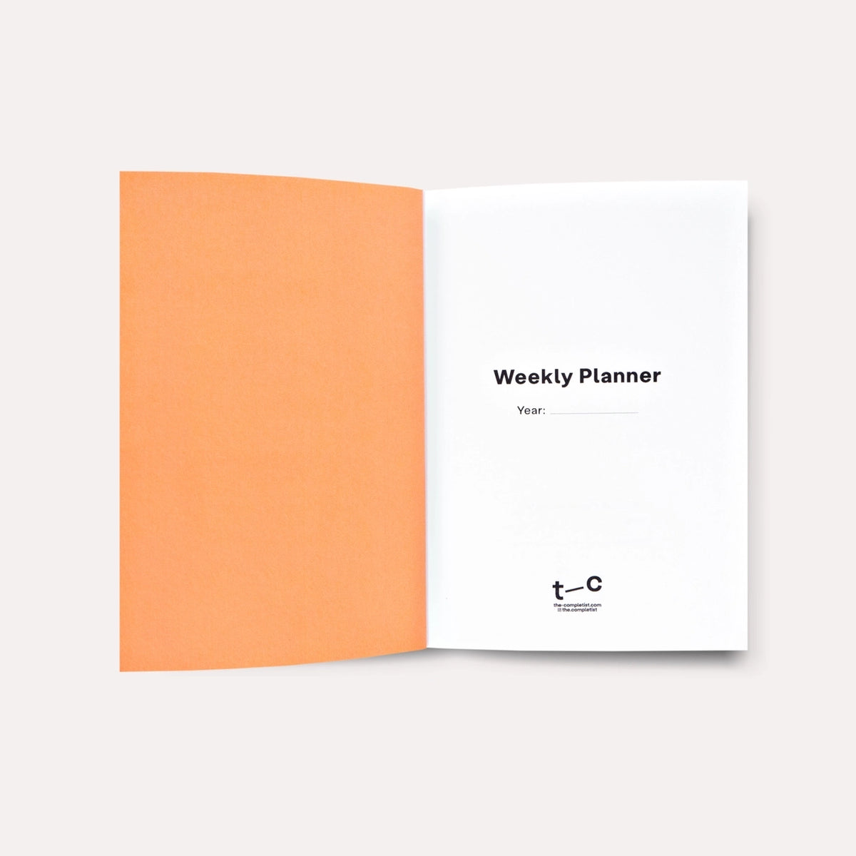 Undatierter-Wochenplaner-Neroli-pocket-Softcover-A6-128Seiten-Buch-geoeffnet-1