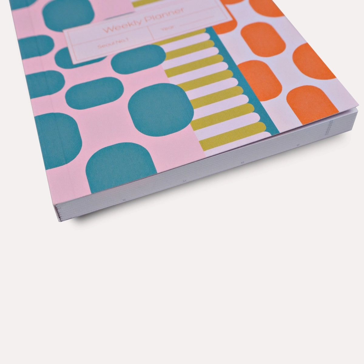 Undatierter-Wochenplaner-Seoul-Pocket-Softcover-A6-128Seiten-Cover-Vorn-Detail-Produktansicht-2