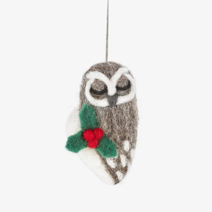 Weihnachtsbaumdeko-aus-Filz-zumAnhaengen-Figur-weiss-Weihnachtseule-ansicht-1-auf-grauen-hintergrund