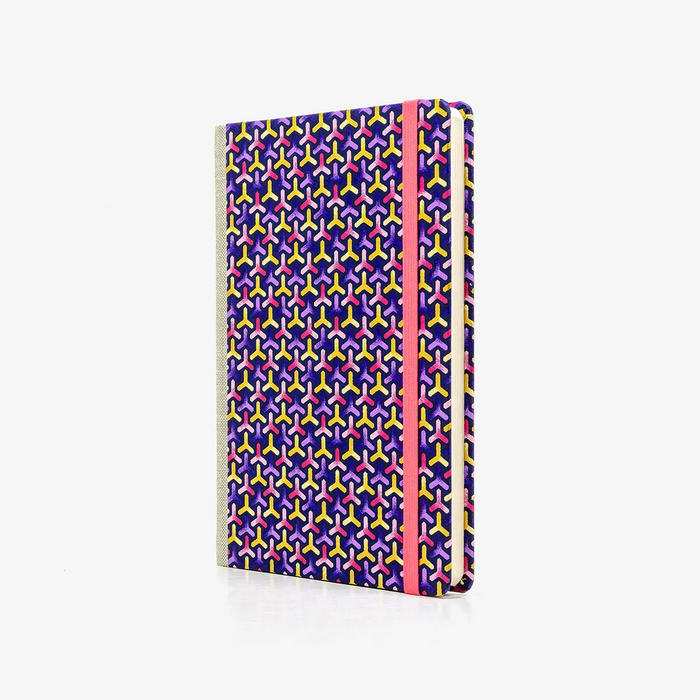 Wochenplaner-12x16_5cm-spaltenaufteilung-Cover-Chiyogami-Motiv-Bogen-1094C-Flechtmuster-purple-Pink-seitlich-von-vorn