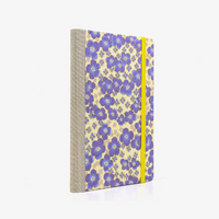 Wochenplaner-12x16_5cm-spaltenaufteilung-Cover-Chiyogami-Motiv-Bogen-628C-Blumen-cream-purple-ivory-seitlich-hinten