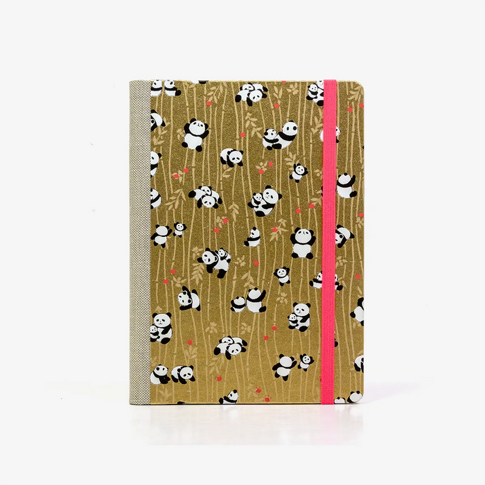 Wochenplaner-12x16_5cm-spaltenaufteilung-Cover-Chiyogami-Motiv-Panda-auf-Gold