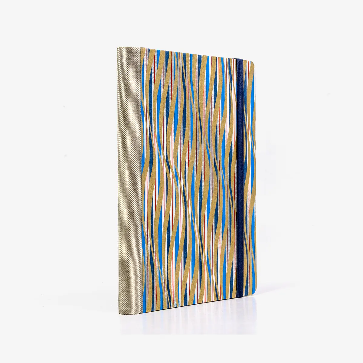 Wochenplaner-12x16_5cm-spaltenaufteilung-Cover-Chiyogami-Motiv-gewellte-Striche-gold-rot-blau-weiss-seitlich-hinten