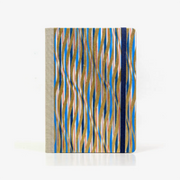Wochenplaner-12x16_5cm-spaltenaufteilung-Cover-Chiyogami-Motiv-gewellte-Striche-gold-rot-blau-weiss