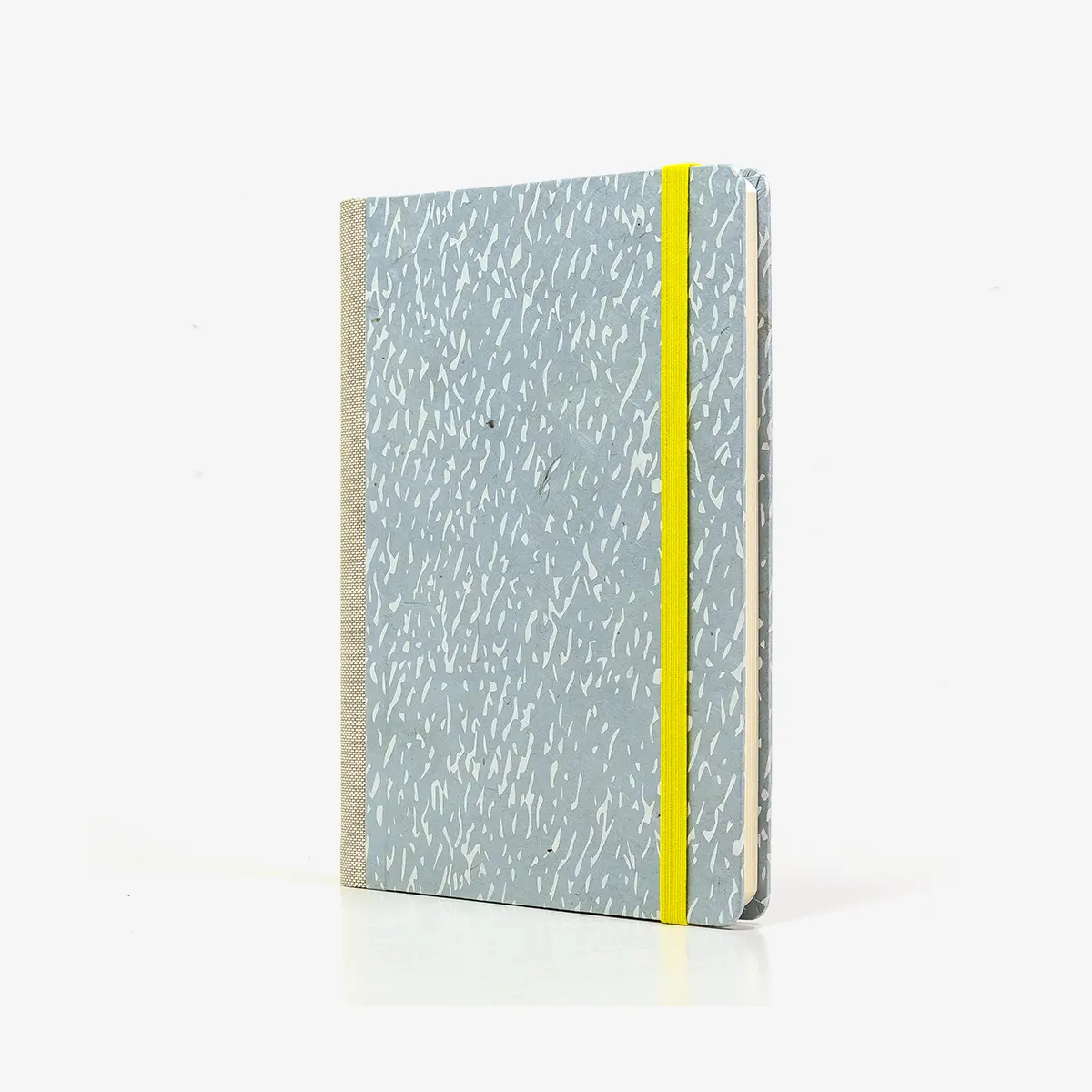 Wochenplaner-12x16_5cm-spaltenaufteilung-Cover-Lokta-papier-Motiv-Krikel-Krakel-auf-milden-blau-deitlich-vorn