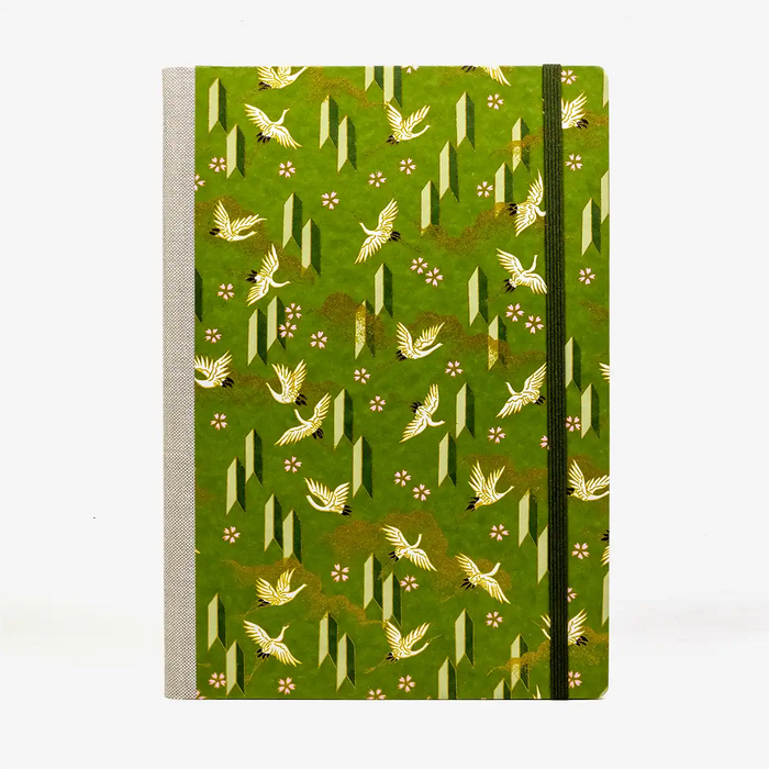 Wochenplaner-17x24cm-cover-Chiyogami-Motiv-Kraniche-weiss-auf-gruen-von-vorn