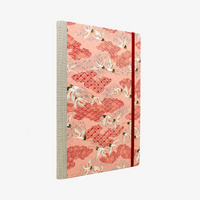 Wochenplaner-17x24cm-cover-Chiyogami-Motiv-Kraniche-weiss-auf-rot-rosa-seitlich-von-hinten