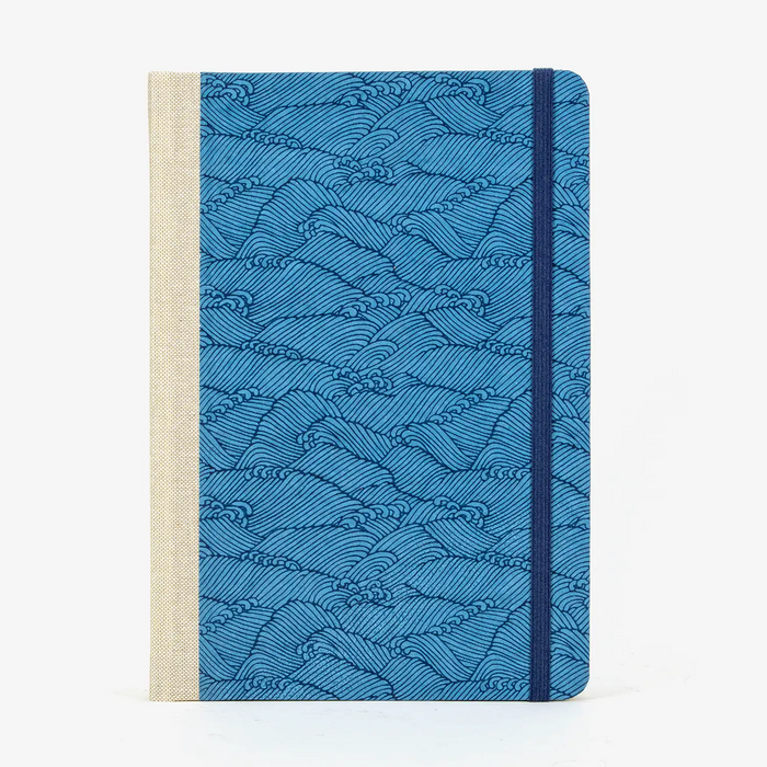 Wochenplaner-A5-2025-Chiyogami-NAmi-Blau-auf-blau-cover-vorn