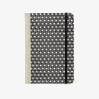 Wochenplaner-A5-2025-Chiyogami-geometrisch-asanohamuster-weiss-schwarz-cover-vorn-1