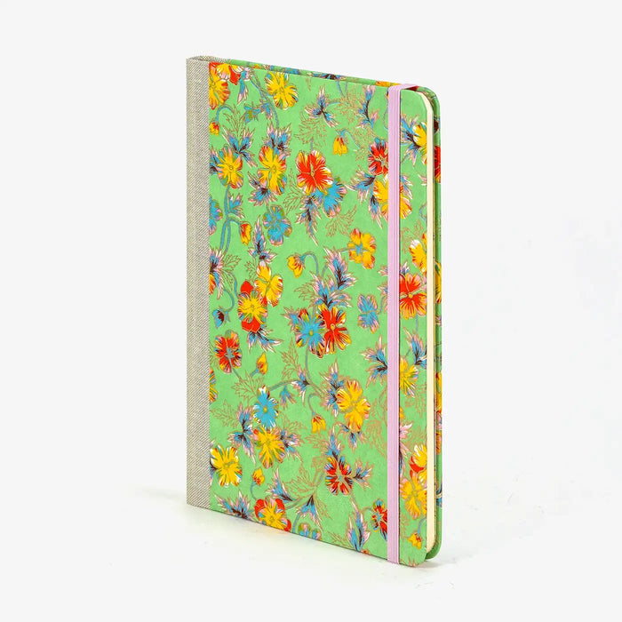 Wochenplaner-A5-2025-Chiyogami-uebiges-Blumenornament-multicolour-auf-gruen-cover-seitlich-vorn