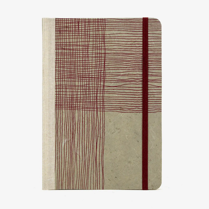 Wochenplaner-A5-2025-Lokta-PApier-gekreutzte-Liniene-rot-auf-grau-cover-vorn