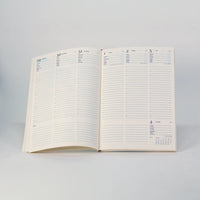 Wochenplaner-A5-2025-Wochenansicht-Buch-aufgeschlagen