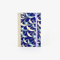 Wochenplaner-A6-2025-Chiyogami-Kraniche-Weiss-hellblau-grau-auf-blau-cover-ansicht-vorn