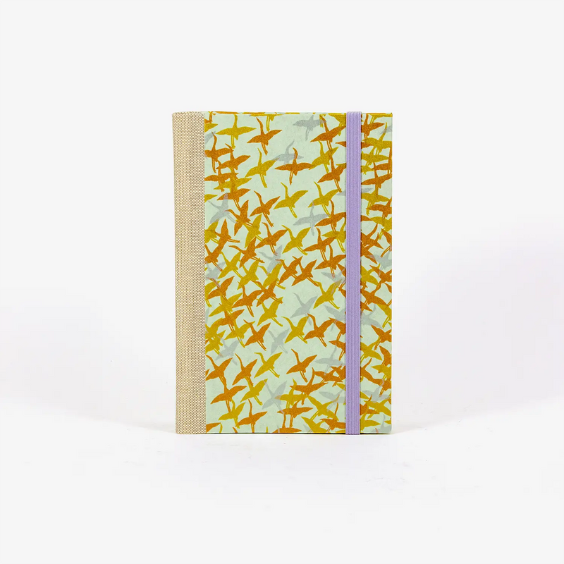 Wochenplaner-A6-2025-Chiyogami-Kraniche-gold-kupfer-silber-auf-mint-cover-ansicht-vorn
