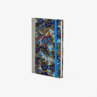 Wochenplaner-A6-2025-Chiyogami-Monstera-blau-cover-ansicht-seitlich-vorn