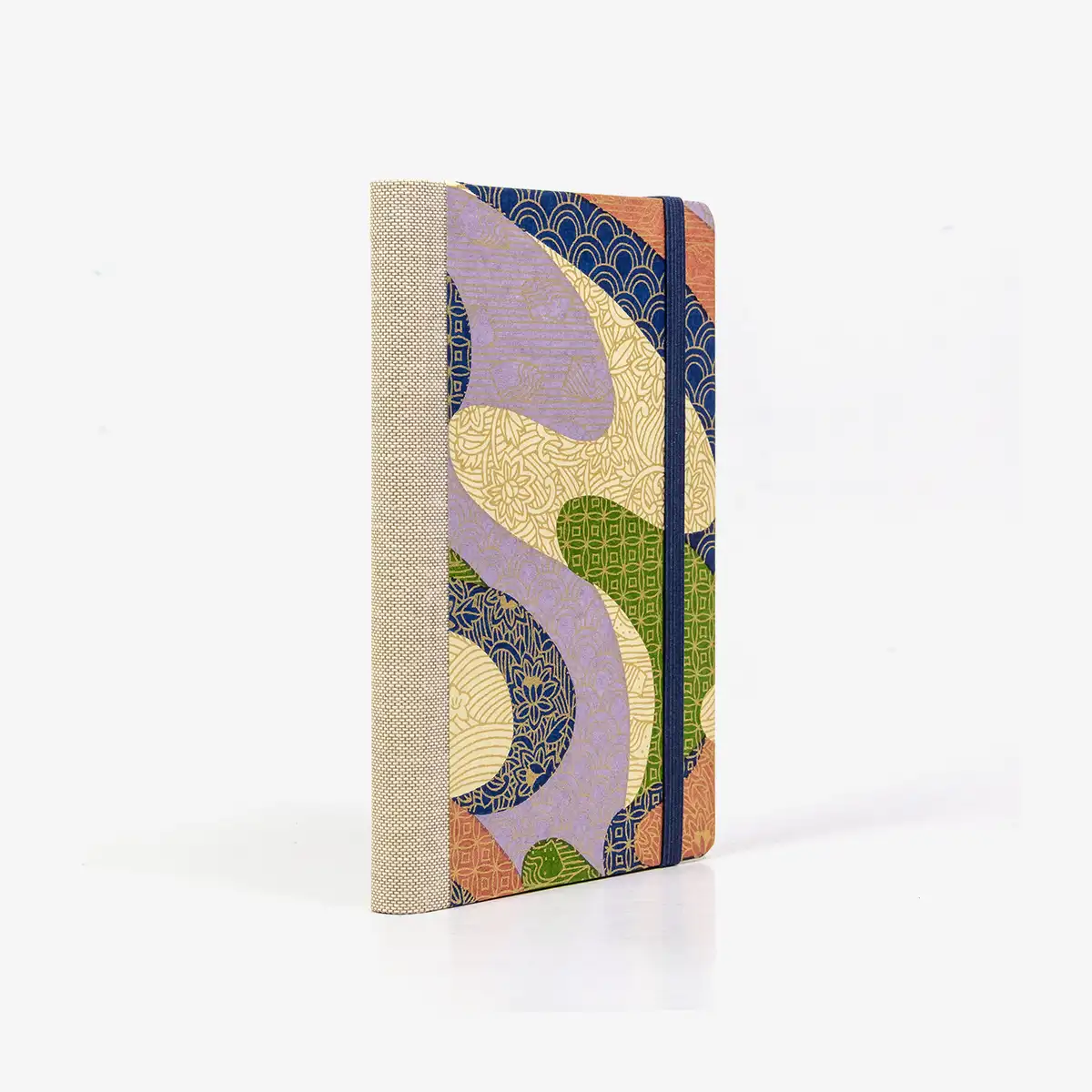 Wochenplaner-A6-design-Chiyogami-Papier-Farbflaechen-mit-goldenen-Ornament-seitlich-von-hinten