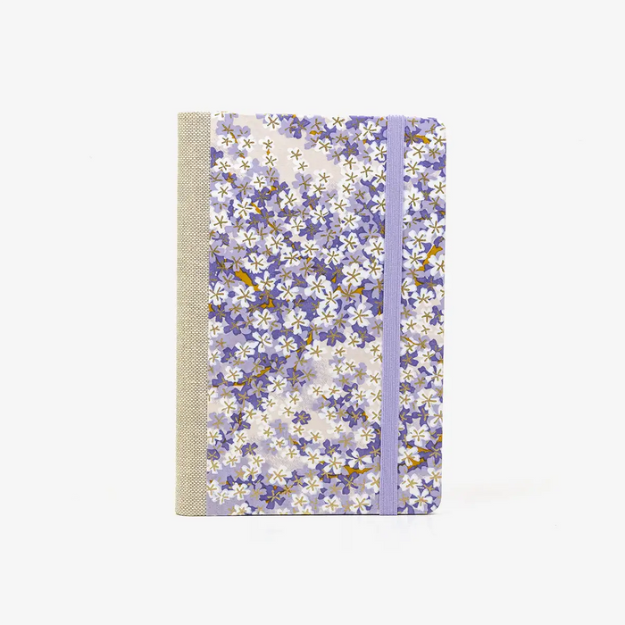 Wochenplaner-A6-design-Chiyogami-Papier-Motiv-Bluettenmeer-flieder-von-vorn