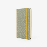 Wochenplaner-A6-design-Chiyogami-Papier-silberne-Blumen-seitlich-von-vorn