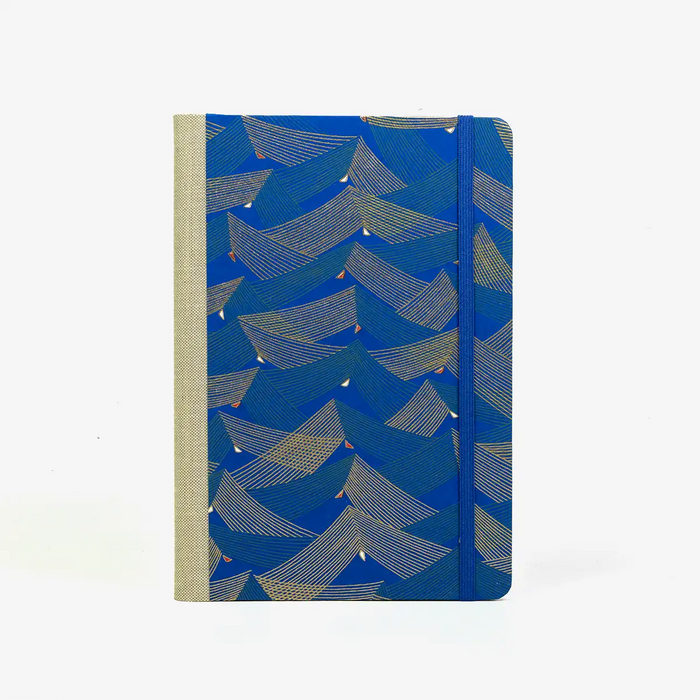 Wochenplaner-Format-A5-cover-chiyogamipapier-Motiv-Saitenspiel-blau-cover-von-vorn