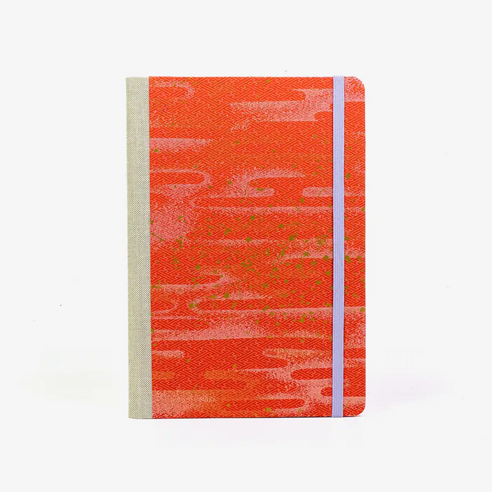 Wochenplaner-Format-A5-cover-chiyogamipapier-Motiv-Space-is-the-place-rot-cover-von-vorn
