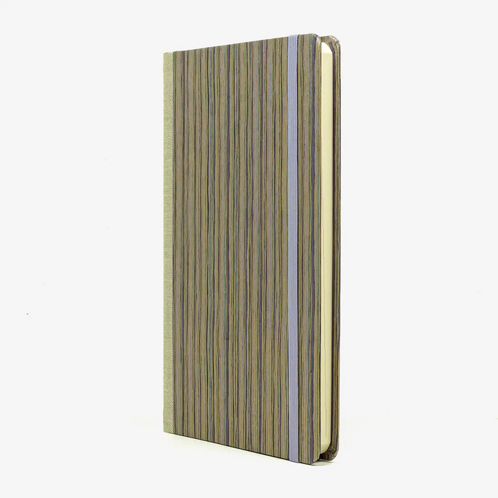Wochenplaner-Format-A5small-cover-Chiyogami-papier-MotivsTREIFEN-gOLD-fLIEDER-cover-seitlich-von-vorn