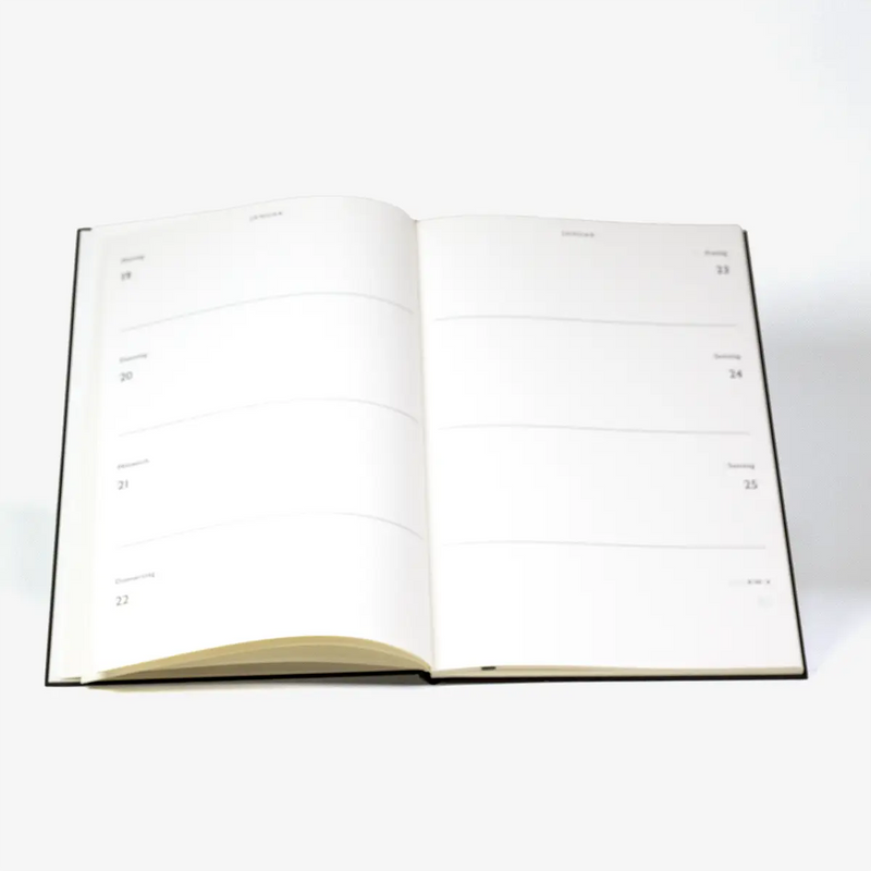 Wochenplaner-Tsumugi-schwarz-2026-von-carta-pura-9x15cm-und-16x-24cm-Wochenansicht
