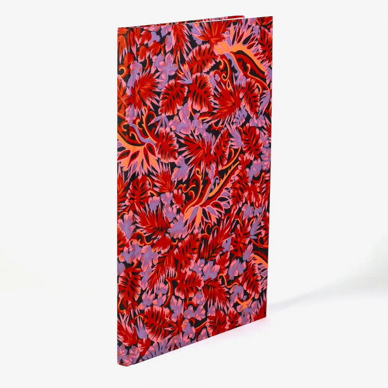 Wochenplaner-chiyogami-Monstera-deliciosa-rot-2026-von-carta-pura-16x-24cm-cover-von-vorn-Produktansicht-seitlich-hinten