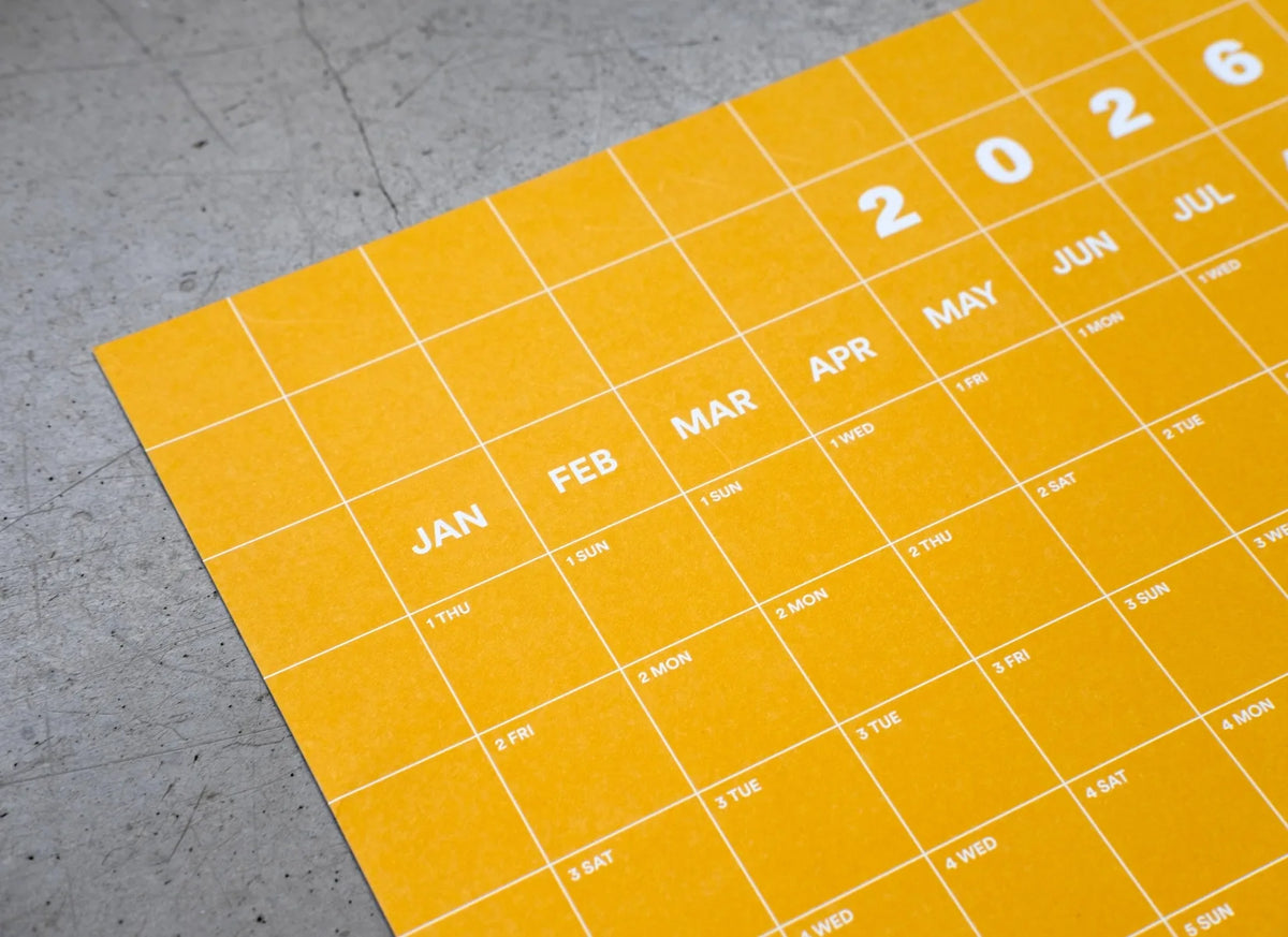 Yearkalender-2026-Wandkalender-ein-Blatt-bedruckt-mit-einem-Gradient-1Jahr-Format-40x100cm-Produktansicht-detailausschnitt-1