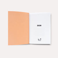 datierter-Wochenplaner-2026-Signal-Softcover-A6-128Seiten-Cover-Innenansicht-Buch-aufgeschlagen-Produktansicht-1
