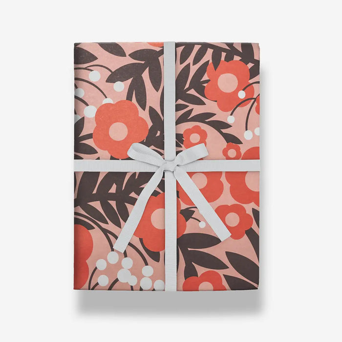 geschenkpapier-floral-garlands-format-50x70cm-Beispielansicht-als-Geschenk-mit-Ribbon