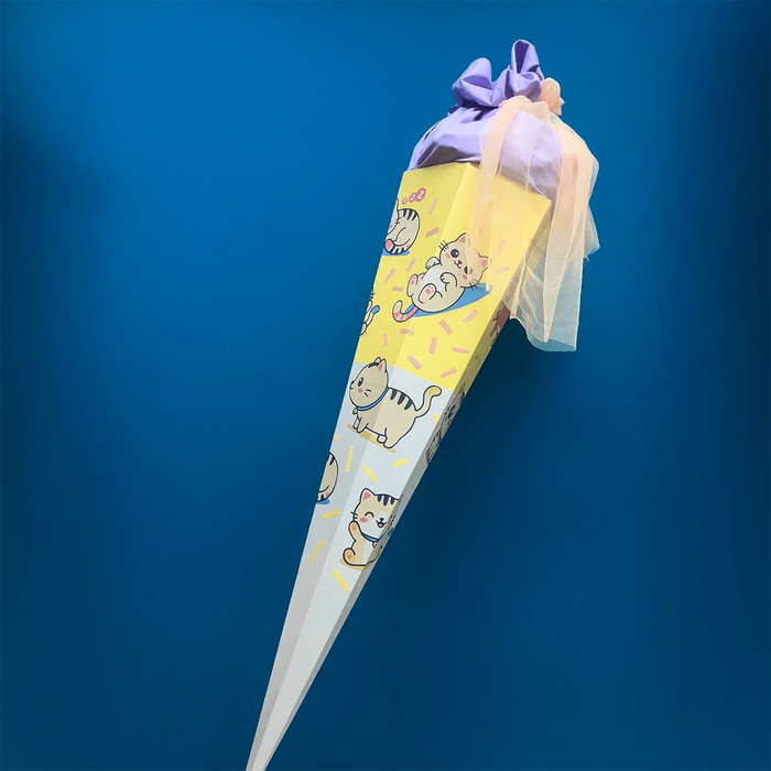 katze-zuckertuete-3_-Ansicht-1