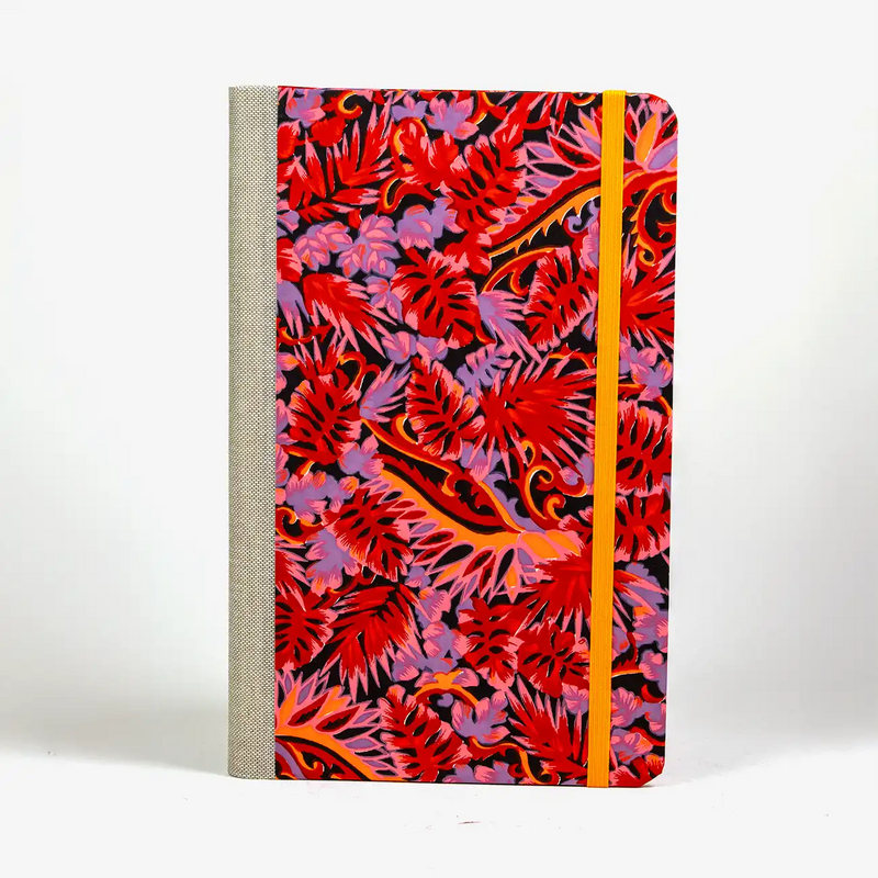 dotted-notizbuch-Format-A5small-bezogen-mit-Chiyogami-Monstera-rot-cover-vorn