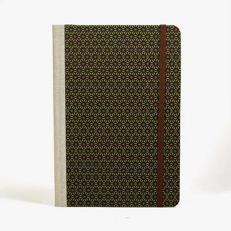 Notizbuch-liniert-format-a5-144-seiten-bezogen-mit-chiyogami-Ashanoa-Muster-gruen-braun-cover-vorn