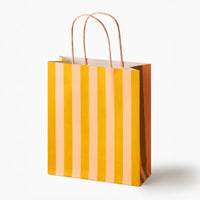 papiertuete-stripes-glow-up-groesse-m-Peachy-Ocker