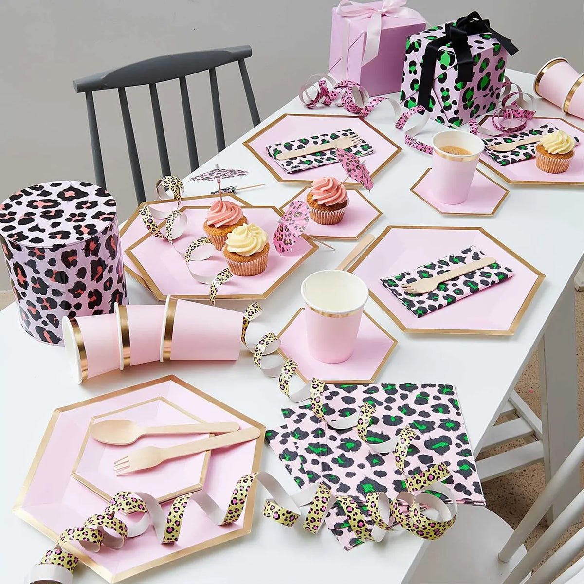 rico-design-Luftschlangen-acid-leo_beispielansicht-2