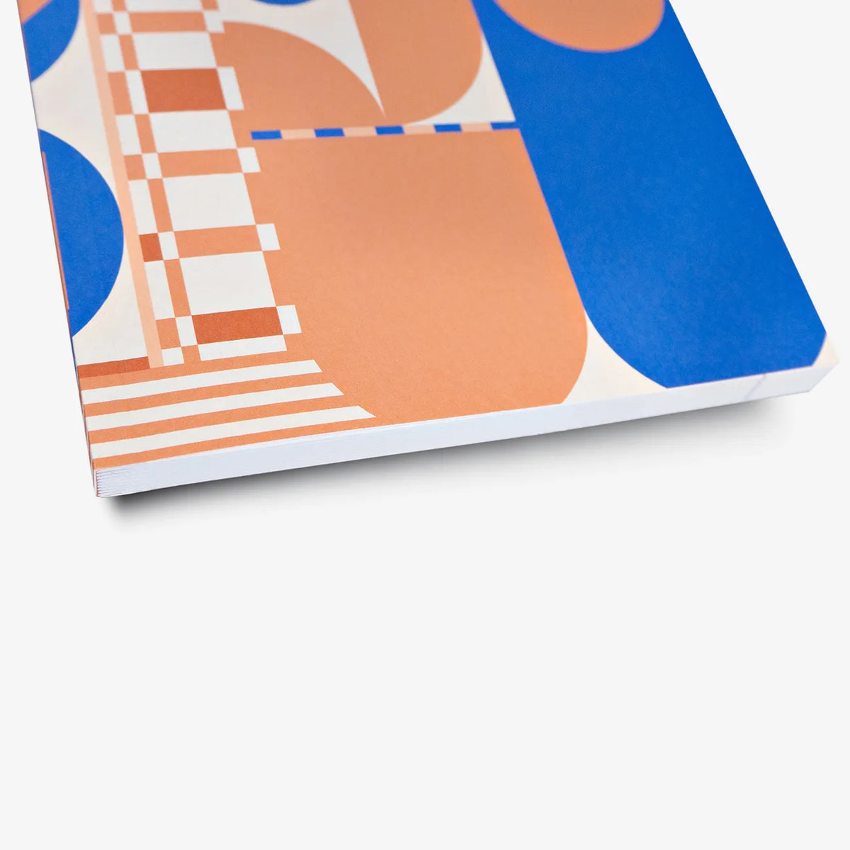 the-completist-notizbuch-notebook-signal-a5-dotted-softcover-cover-seitlich-vorn