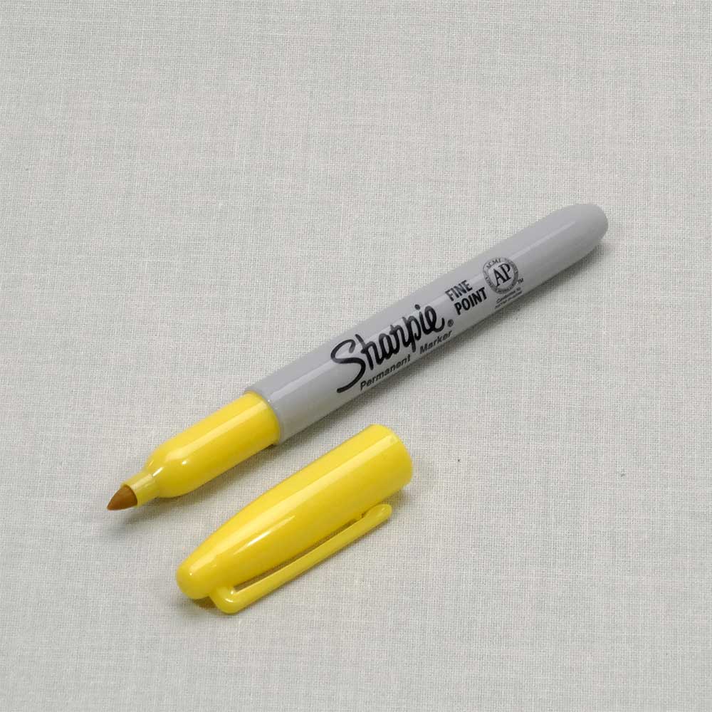 Sharpie / Permanent Marker / fine